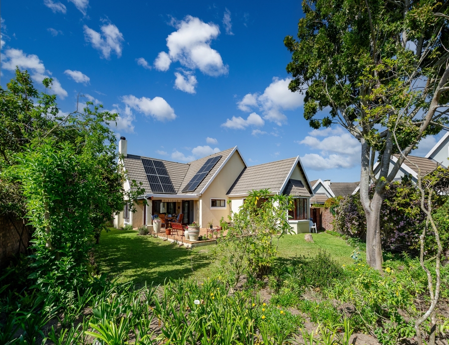 3 Bedroom Property for Sale in The Island Western Cape